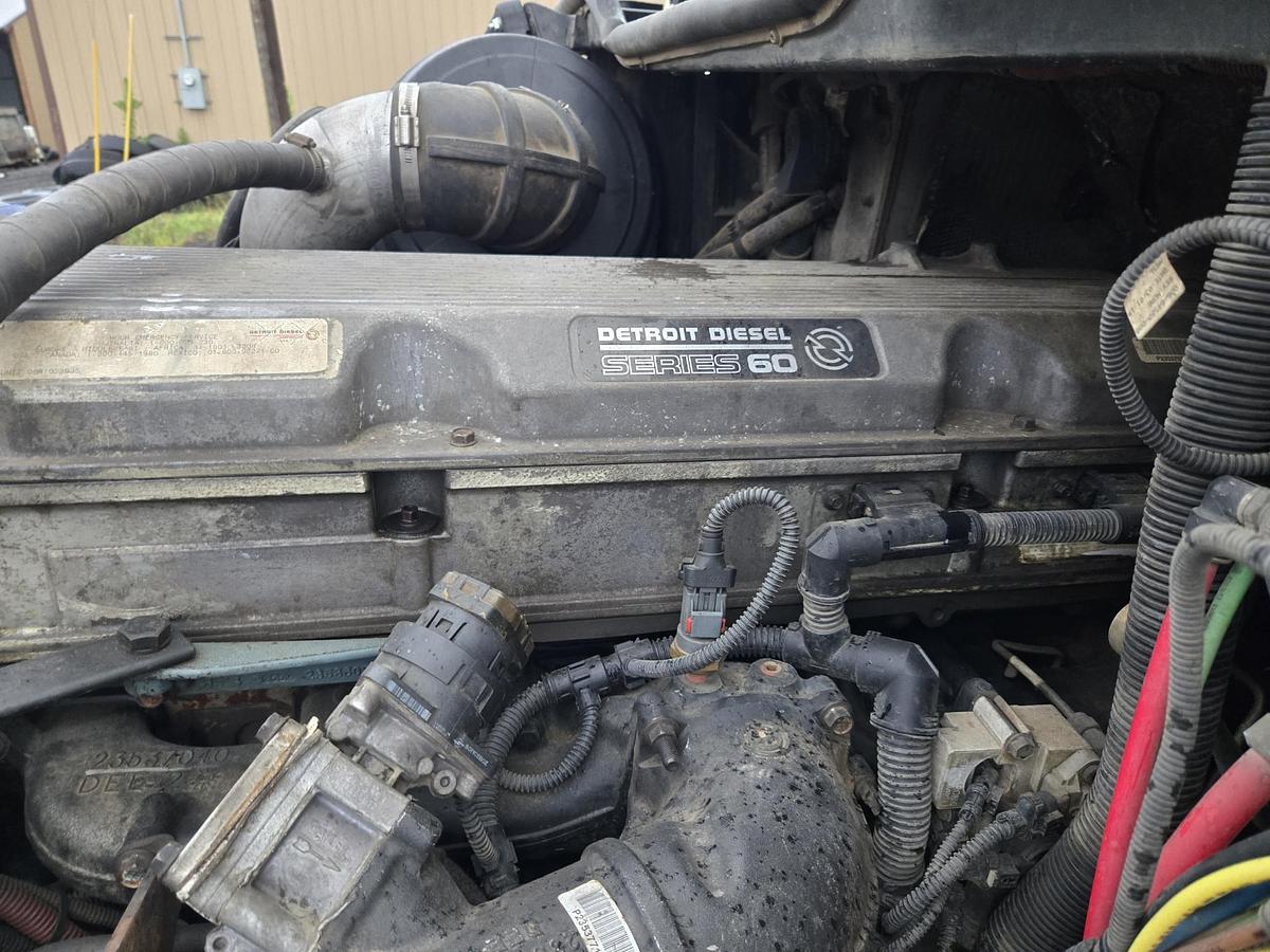 Used 2009 FREIGHTLINER Columbia