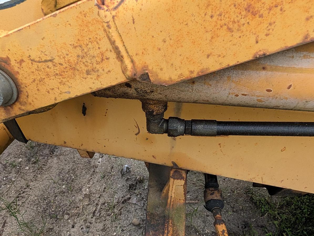 Used 1995 CASE 570LXT