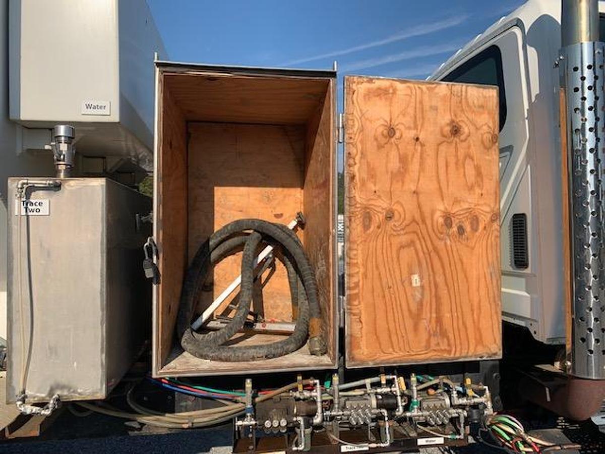 Used 2006 INTERNATIONAL 7600