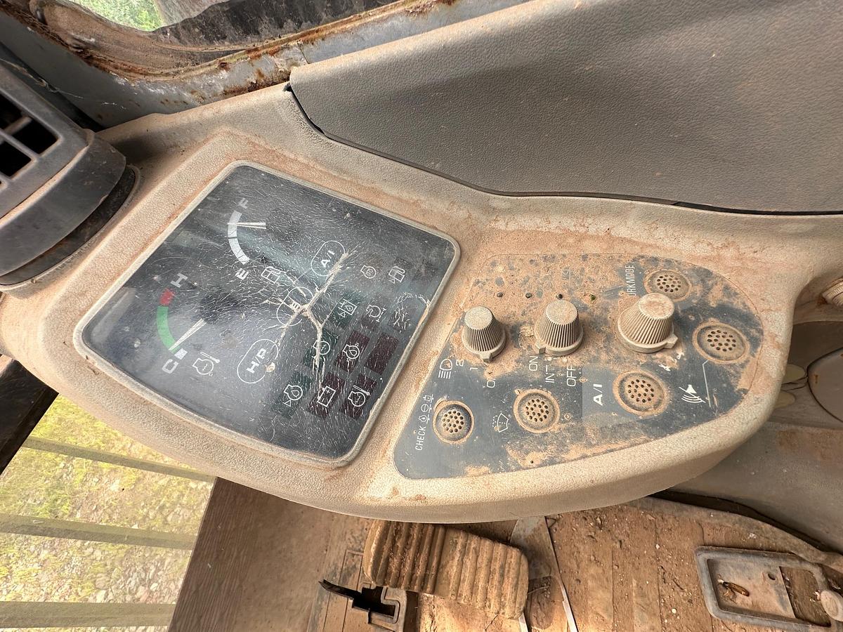 Used 1999 HITACHI EX330 LC-5 Demolition