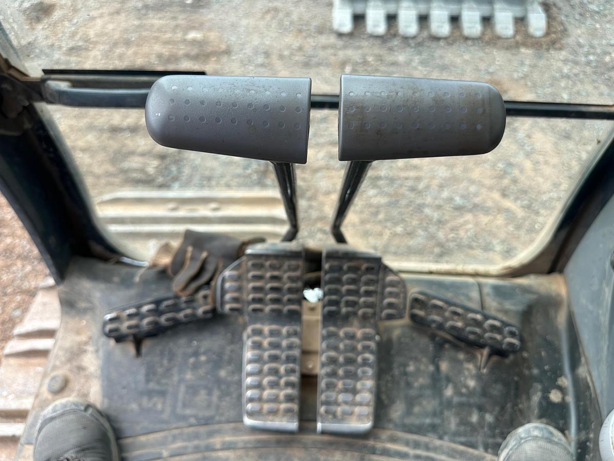 Used 2023 DEERE 670P