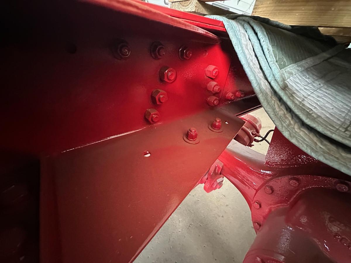 Used 1997 AUTOCAR DK6 Tilt Nose