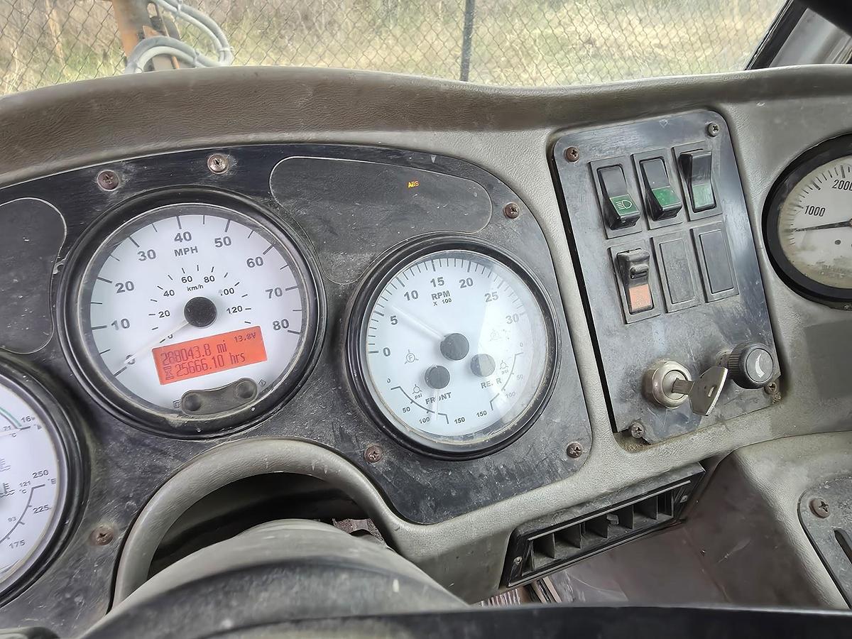 Used 2008 OSHKOSH Front Discharge