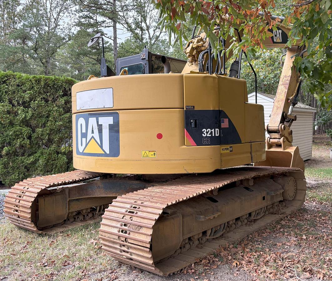 Used 2013 CATERPILLAR 321D LCR