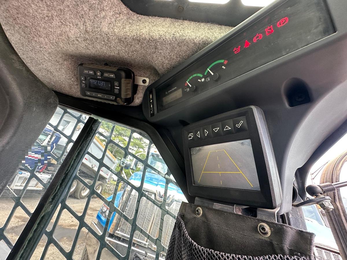 Used 2017 DEERE 332G