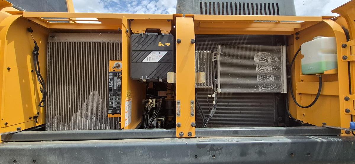 Used 2013 HYUNDAI R380LC-9A