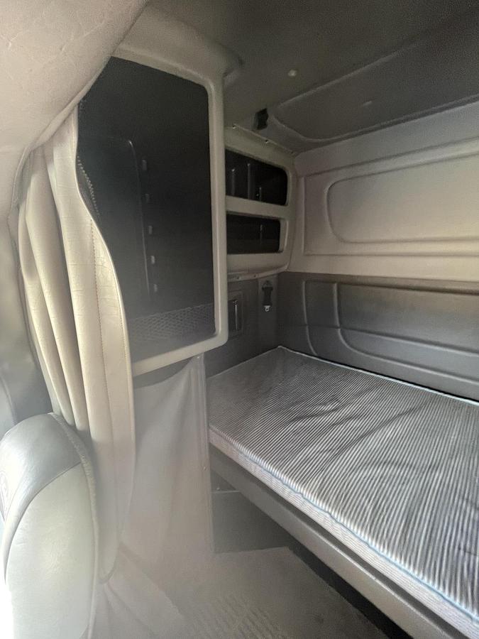 Used 2008 PETERBILT 388