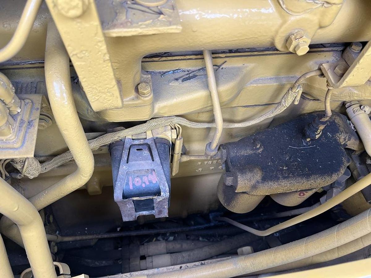 Used 1985 DEERE 750B