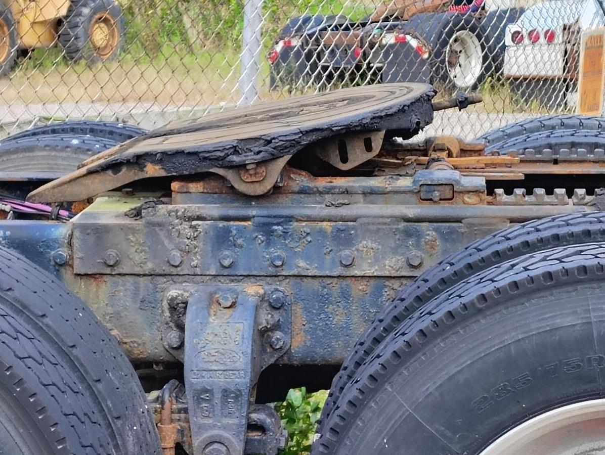 Used 1997 PETERBILT 379