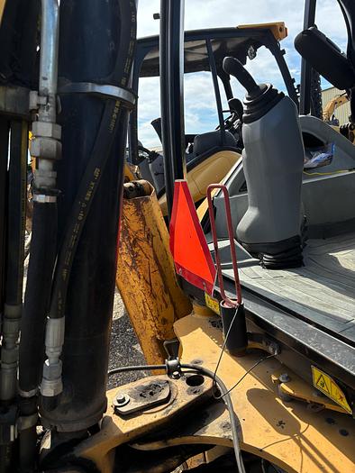 Used 2013 CATERPILLAR 420FIT