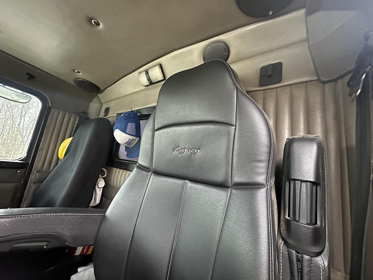 Used 2002 KENWORTH T800