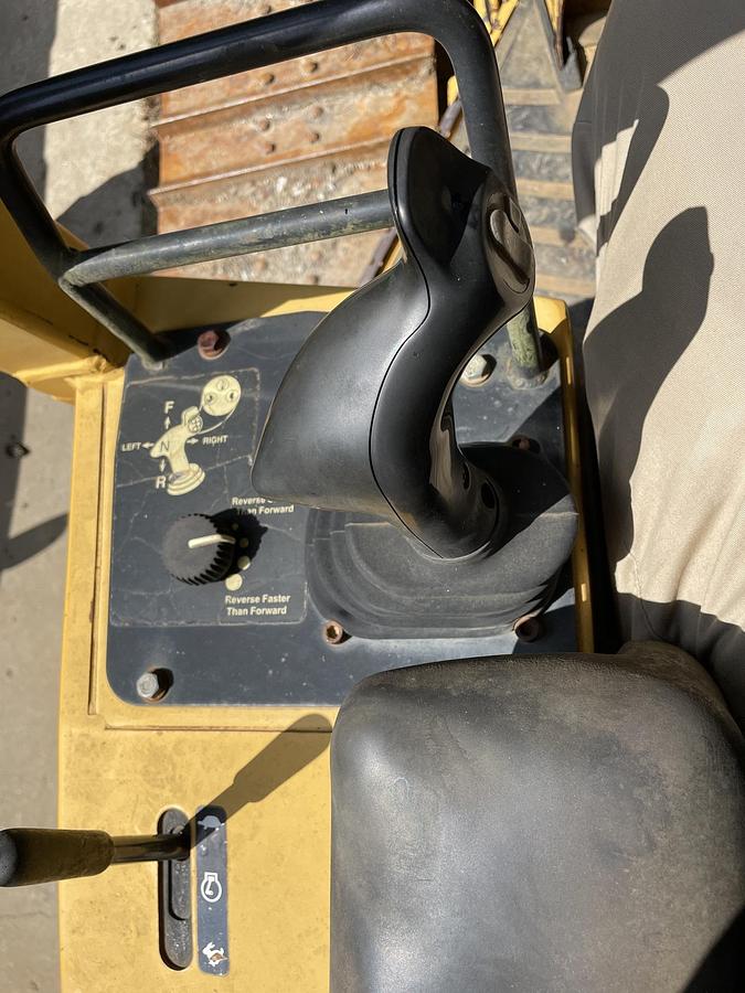 Used 2002 DEERE 550H LGP