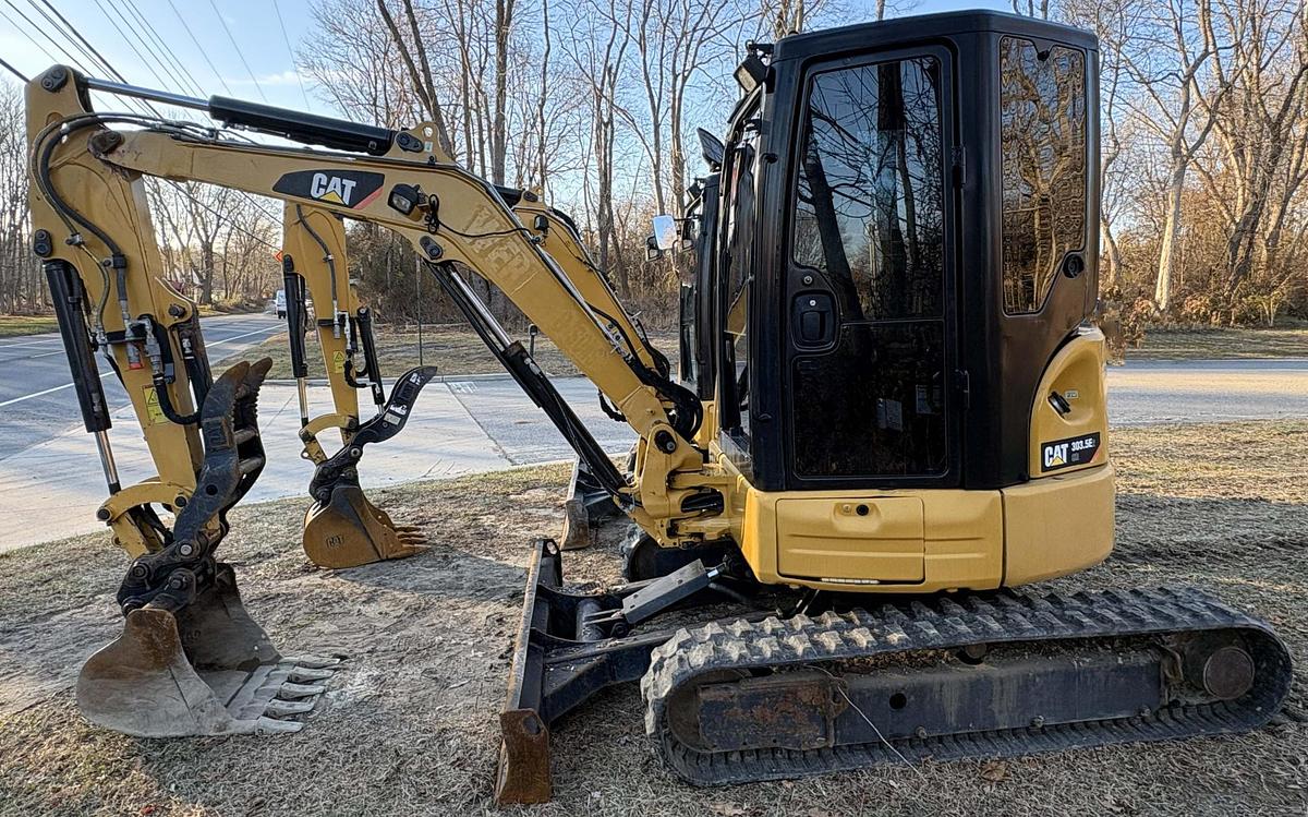 Used 2015 CATERPILLAR 303.5E2