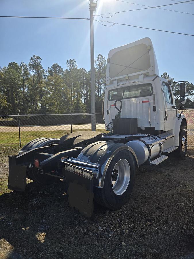 Used 2020 FREIGHTLINER M2 106