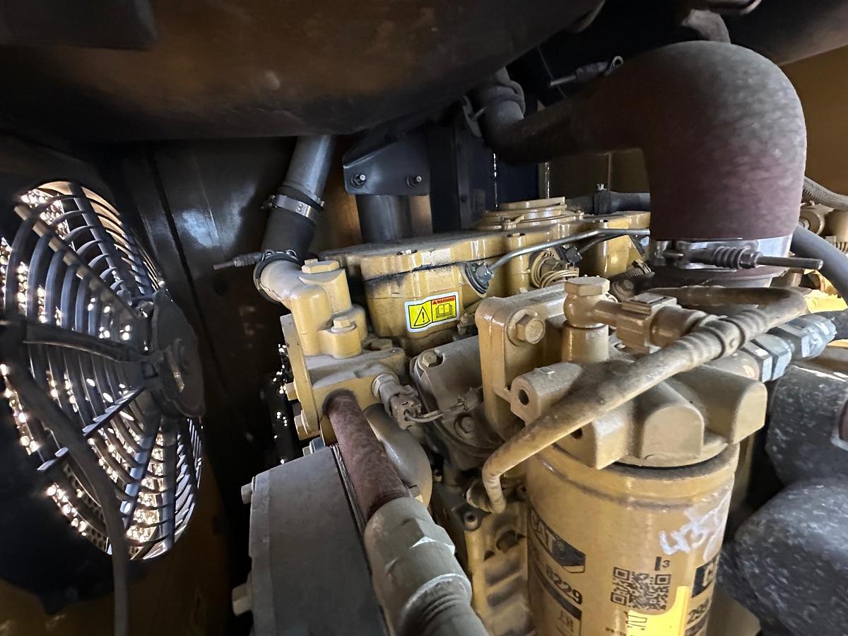 Used 2015 CATERPILLAR 553C