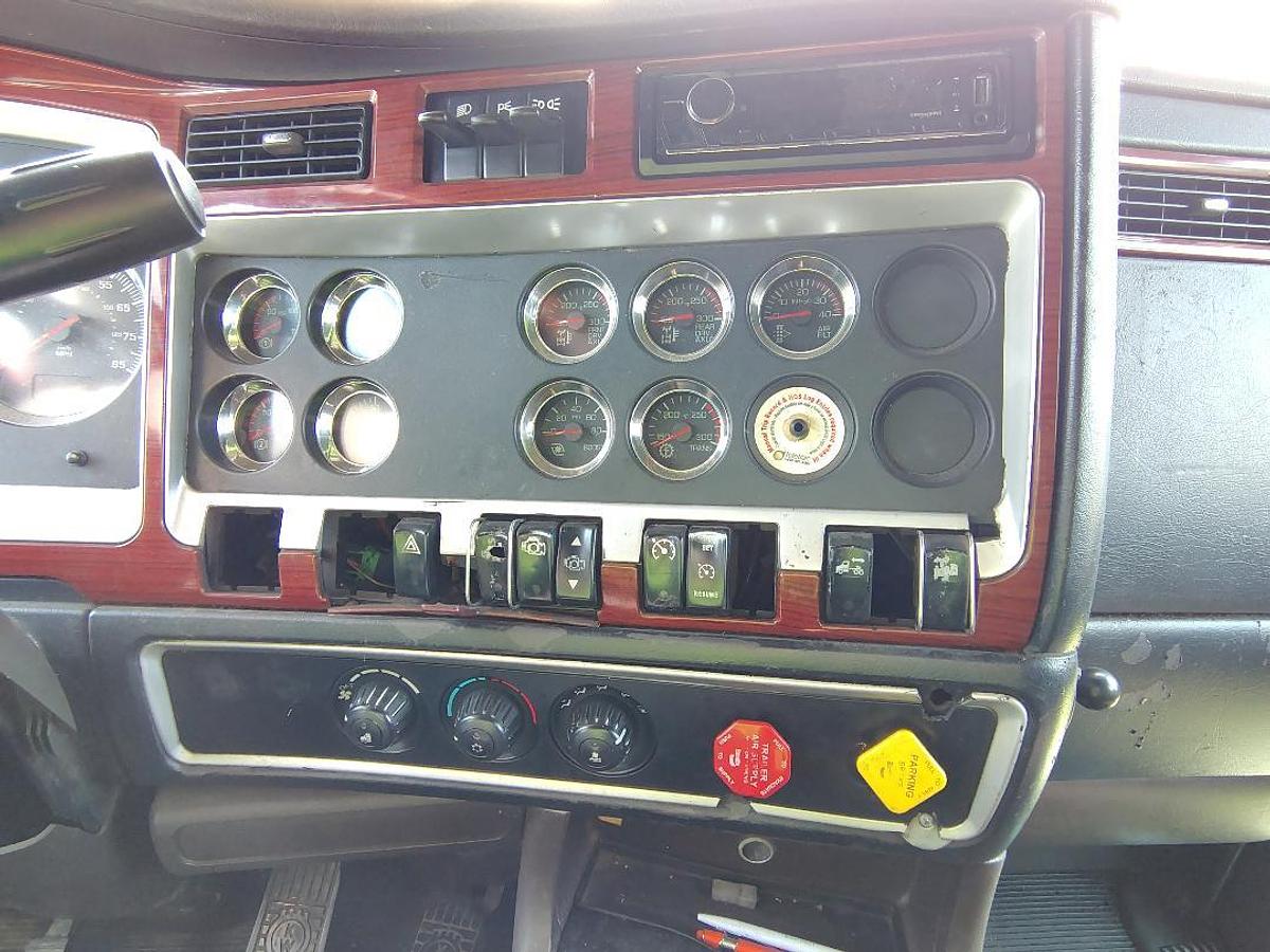 Used 2007 KENWORTH W900