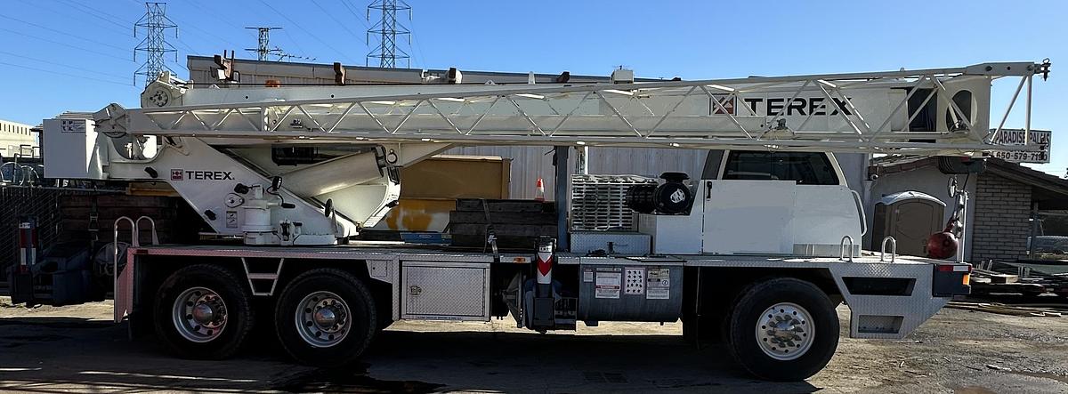 Used 2012 TEREX T 340