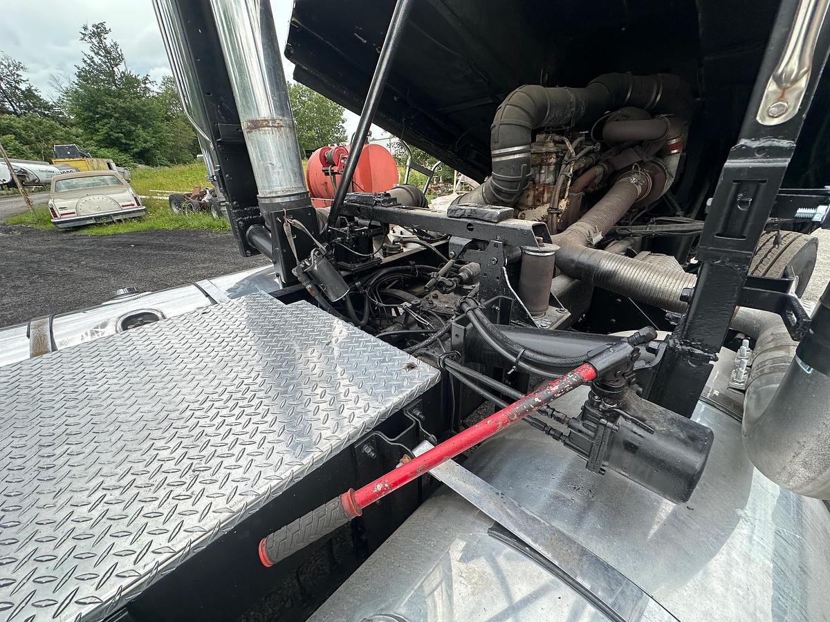 Used 1984 KENWORTH K100 AeroDyne