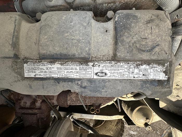 Used 2001 MACK DM688SX