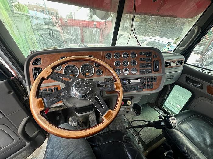 Used 2008 PETERBILT 389
