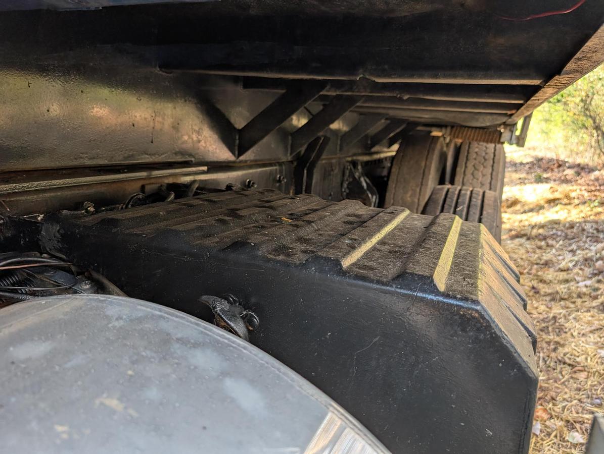 Used 1996 INTERNATIONAL 9400 Tri Axle