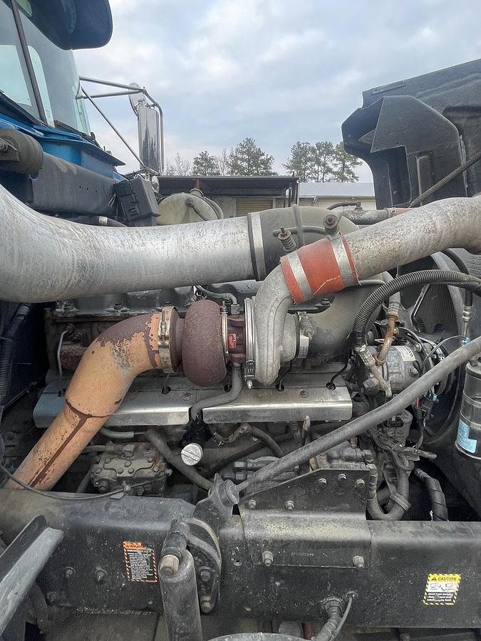 Used 2001 MACK RD688s Roll Off