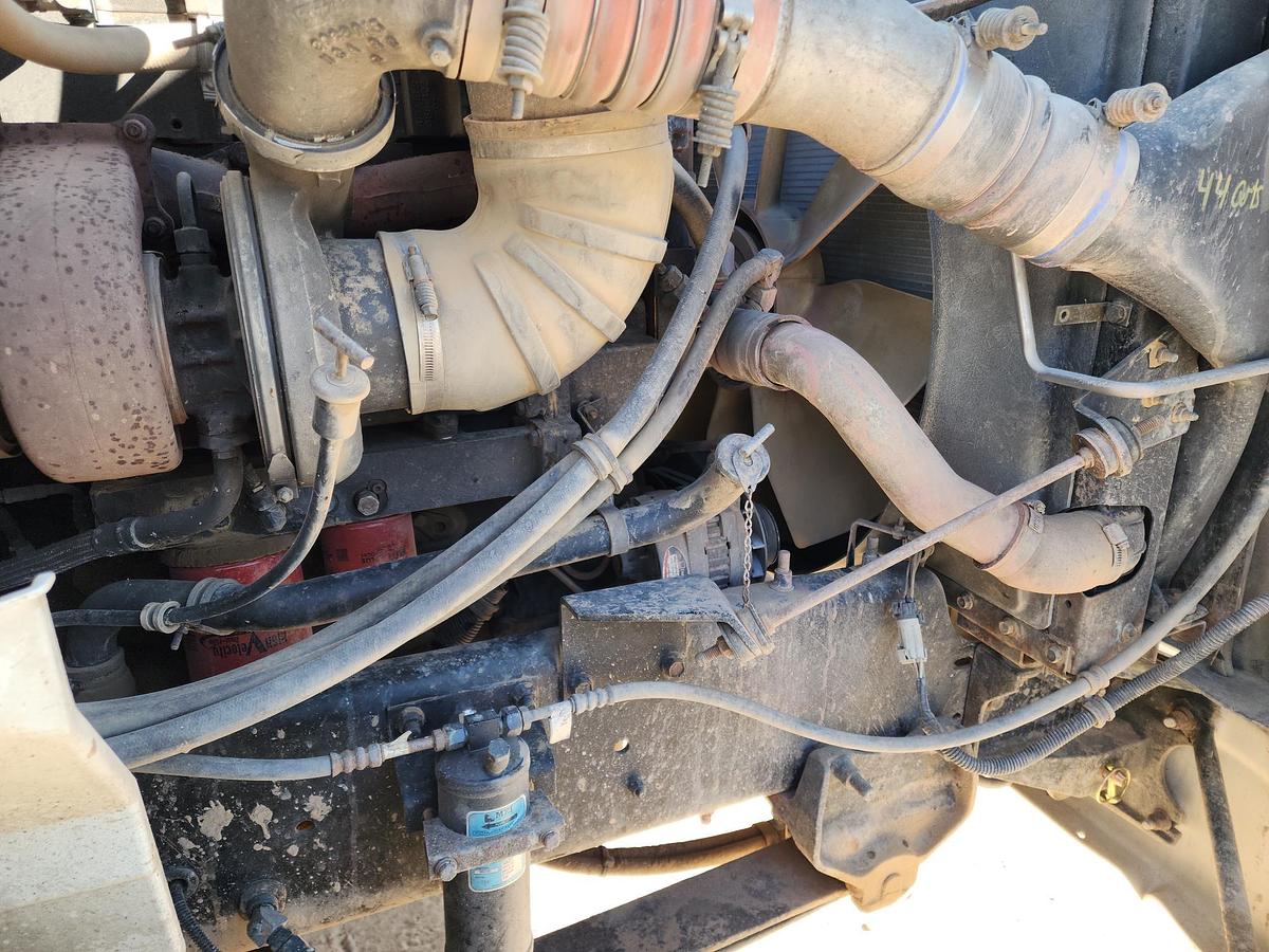 Used 1998 INTERNATIONAL 9100 6x4 Day Cab