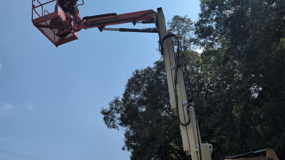 Used 2024 JLG TOUCAN 32E