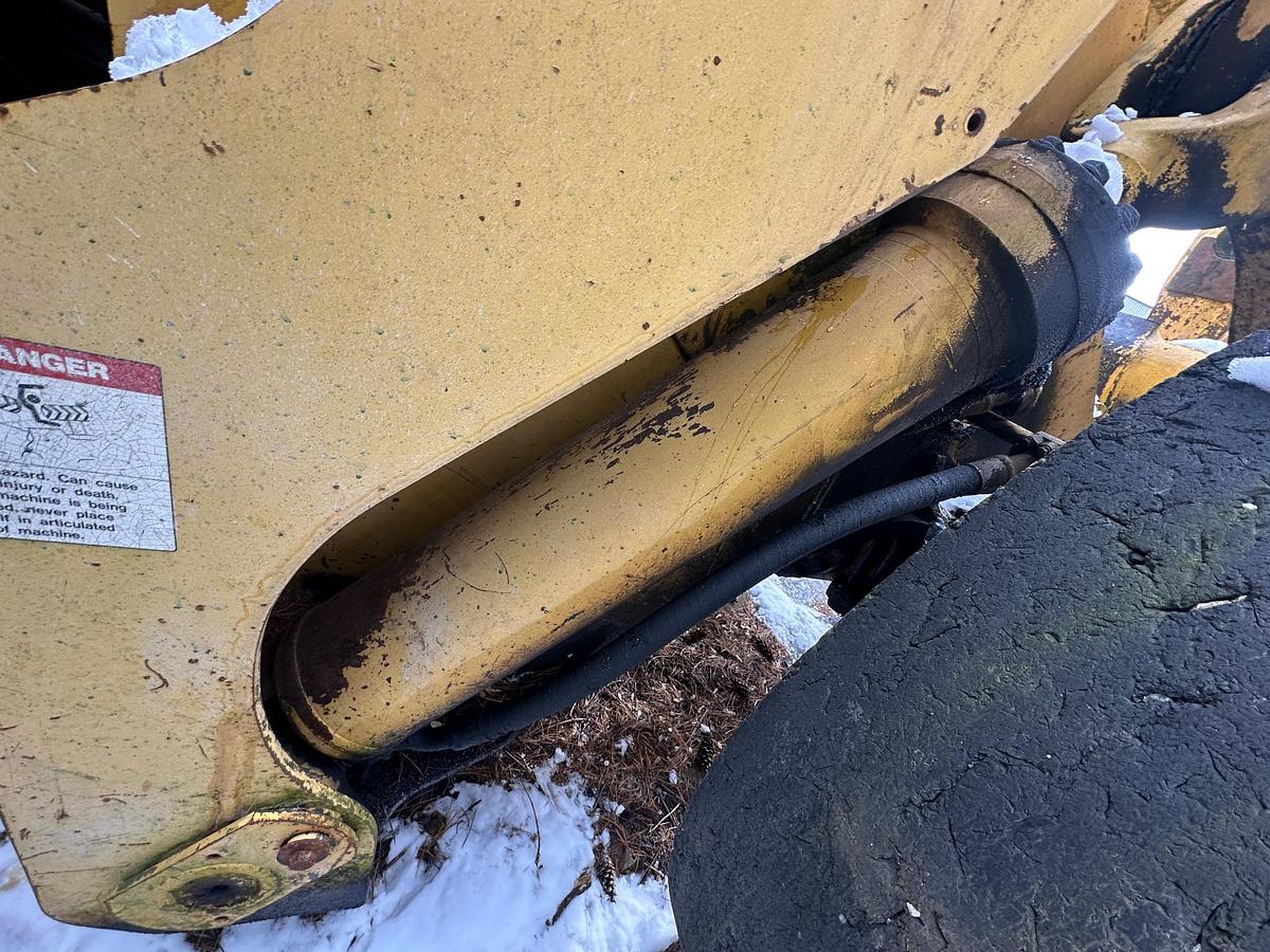 Used 2004 KOMATSU WA500