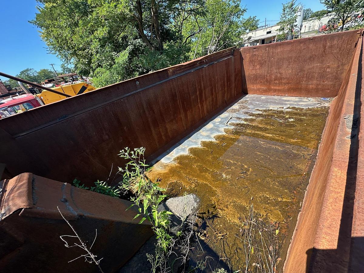 Used 1986 AUTOCAR DK64