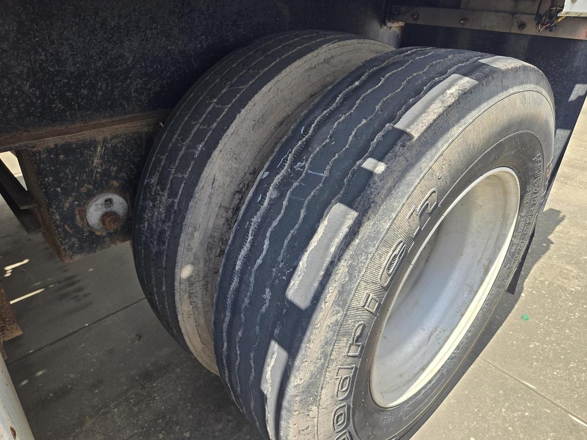 Used 2005 UTILITY 48 x 102