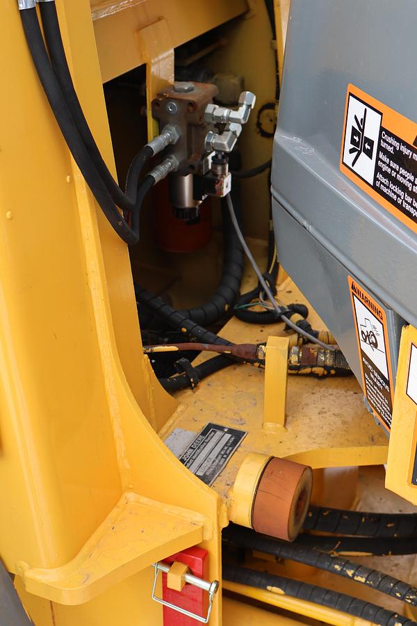 Used 2000 DEERE 244H