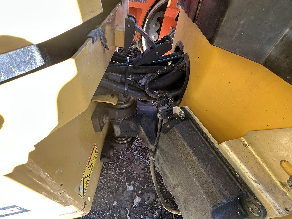 Used 2018 CATERPILLAR CB24B