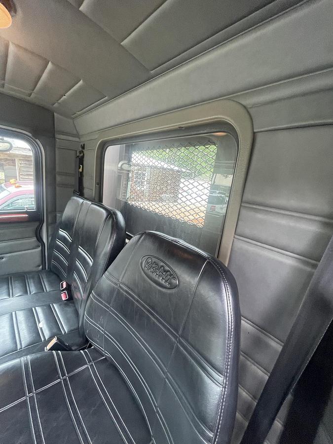 Used 1998 PETERBILT 330