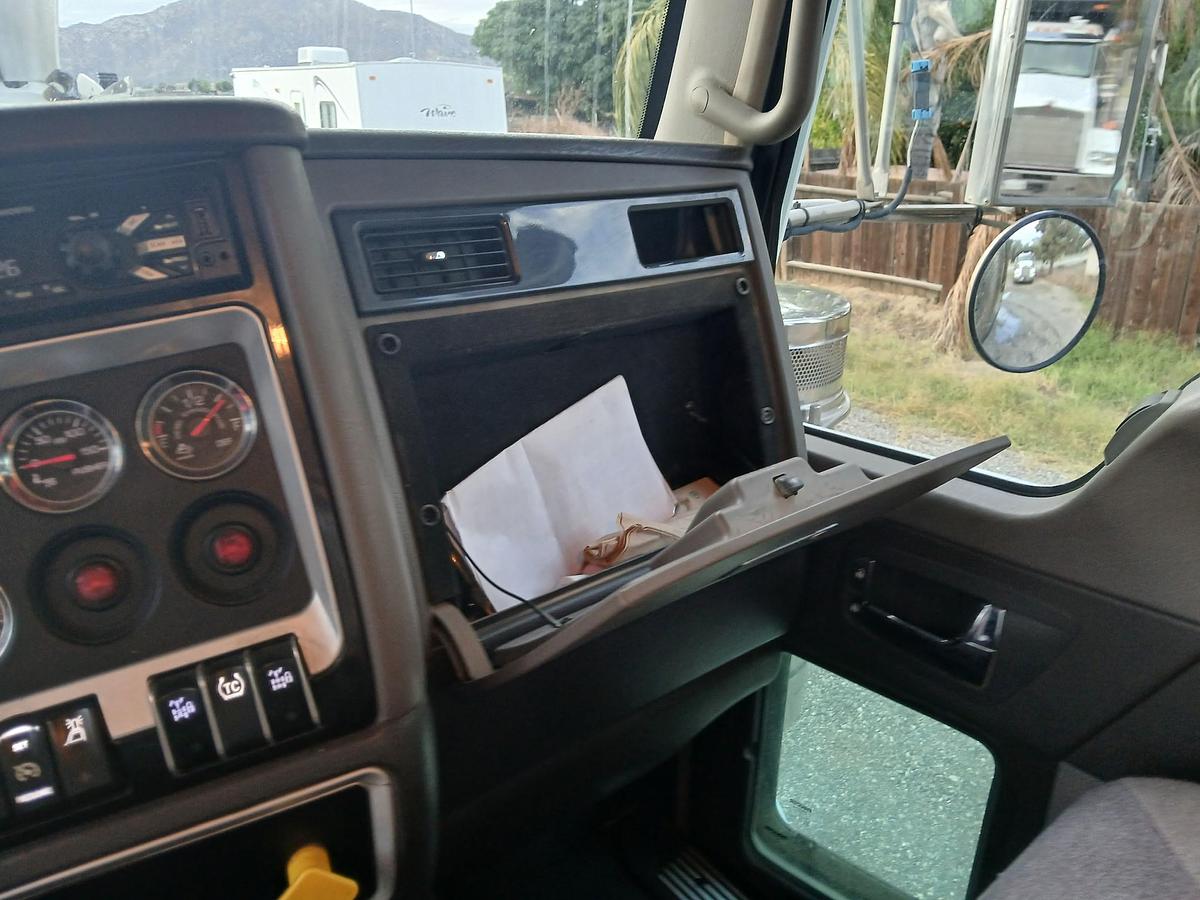 Used 2020 KENWORTH T800