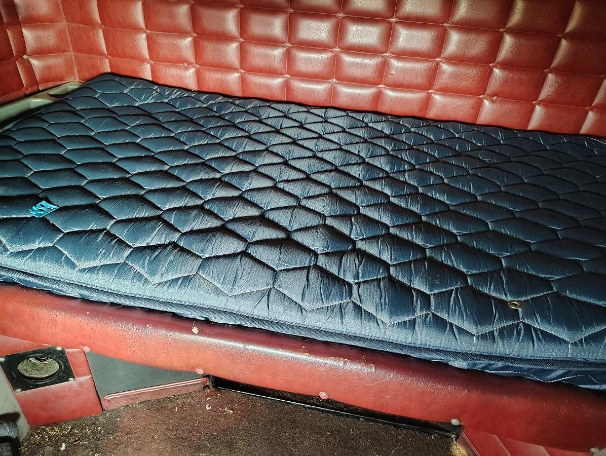 Used 2000 PETERBILT 379