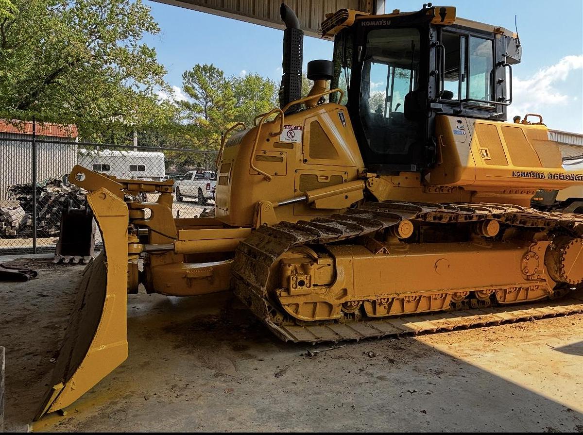 Used 2021 KOMATSU D61PX-24