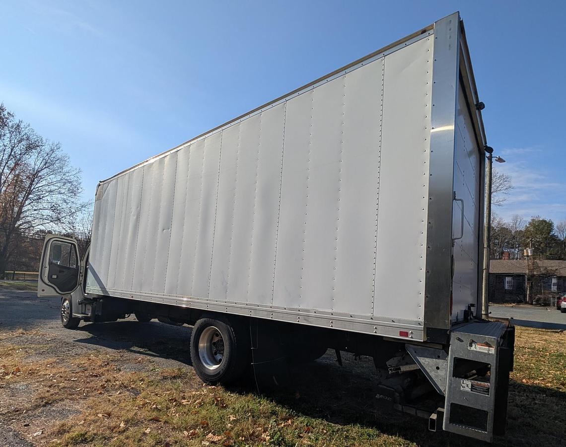 Used 2017 FREIGHTLINER M2 106