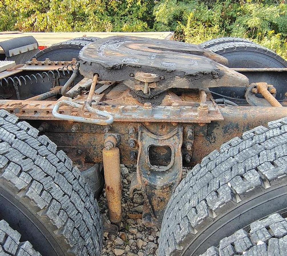 Used 1998 INTERNATIONAL 9300