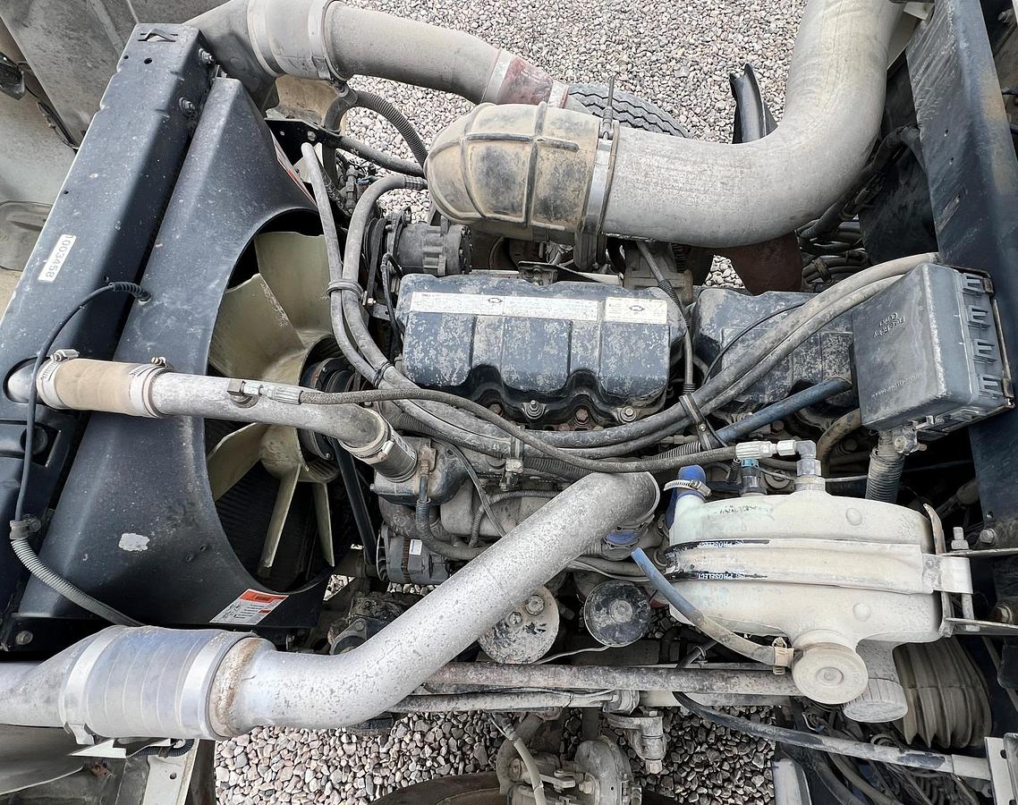 Used 2000 MACK RD688s