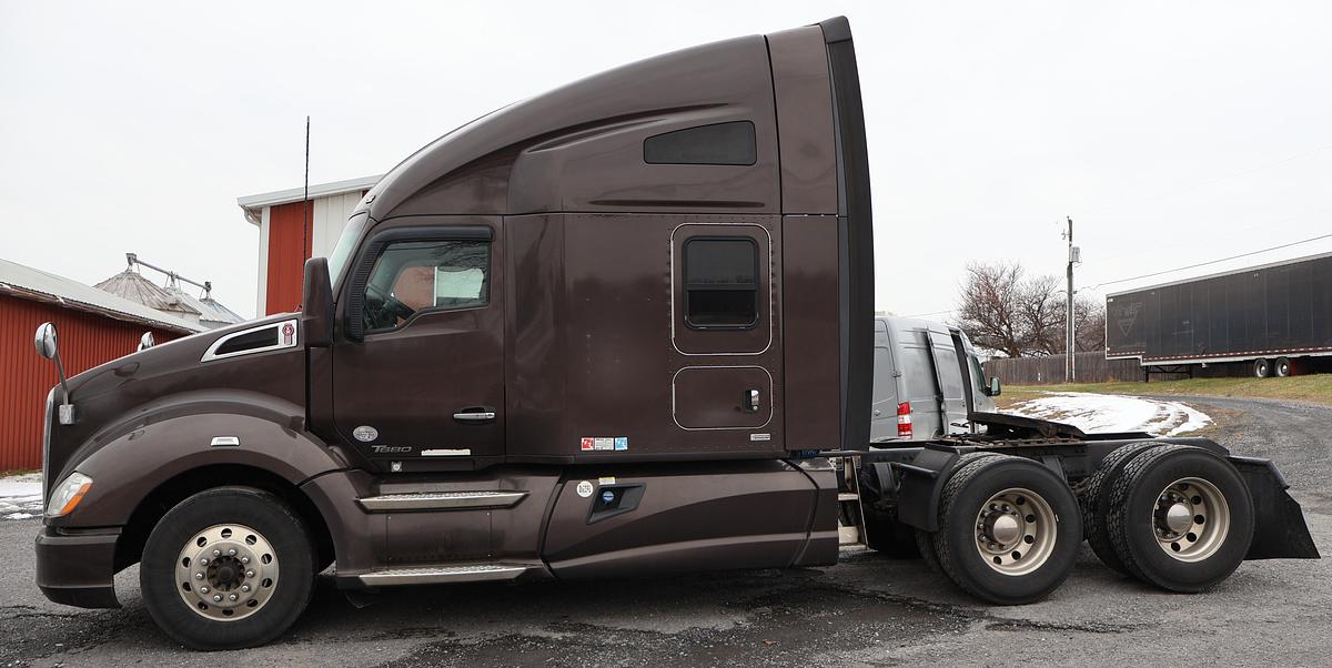 Used 2016 KENWORTH T680
