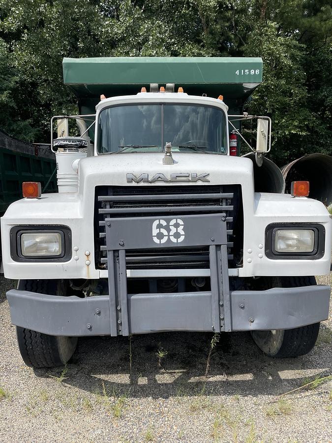 Used 1993 MACK RD 690S