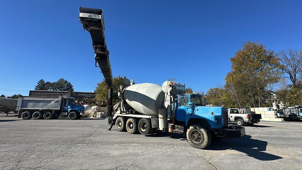 Used 2003 MACK DM690S