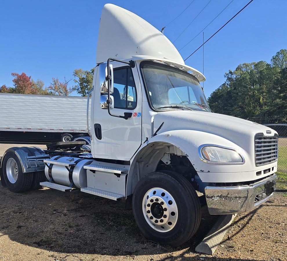 Used 2020 FREIGHTLINER M2 106