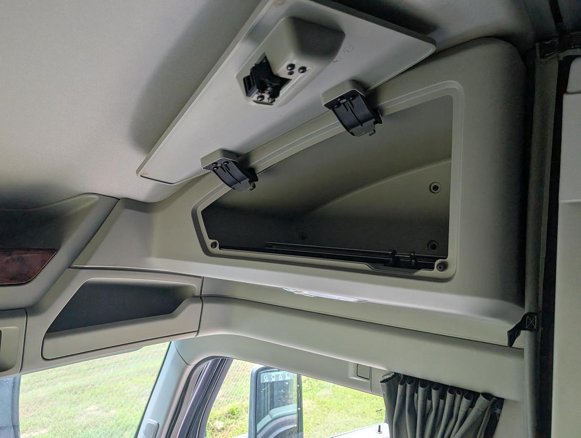 Used 2021 KENWORTH T680