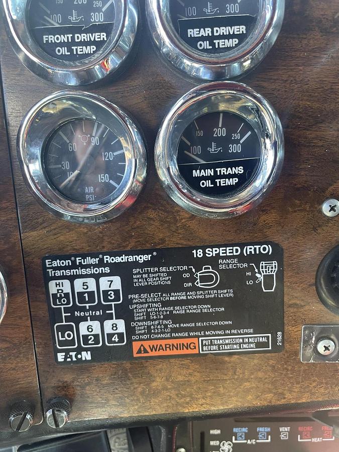 Used 1989 PETERBILT 379