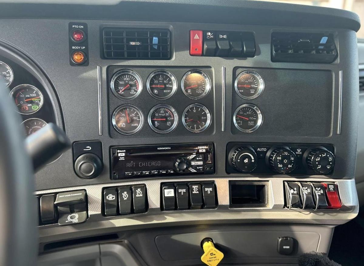 Used 2021 KENWORTH T880