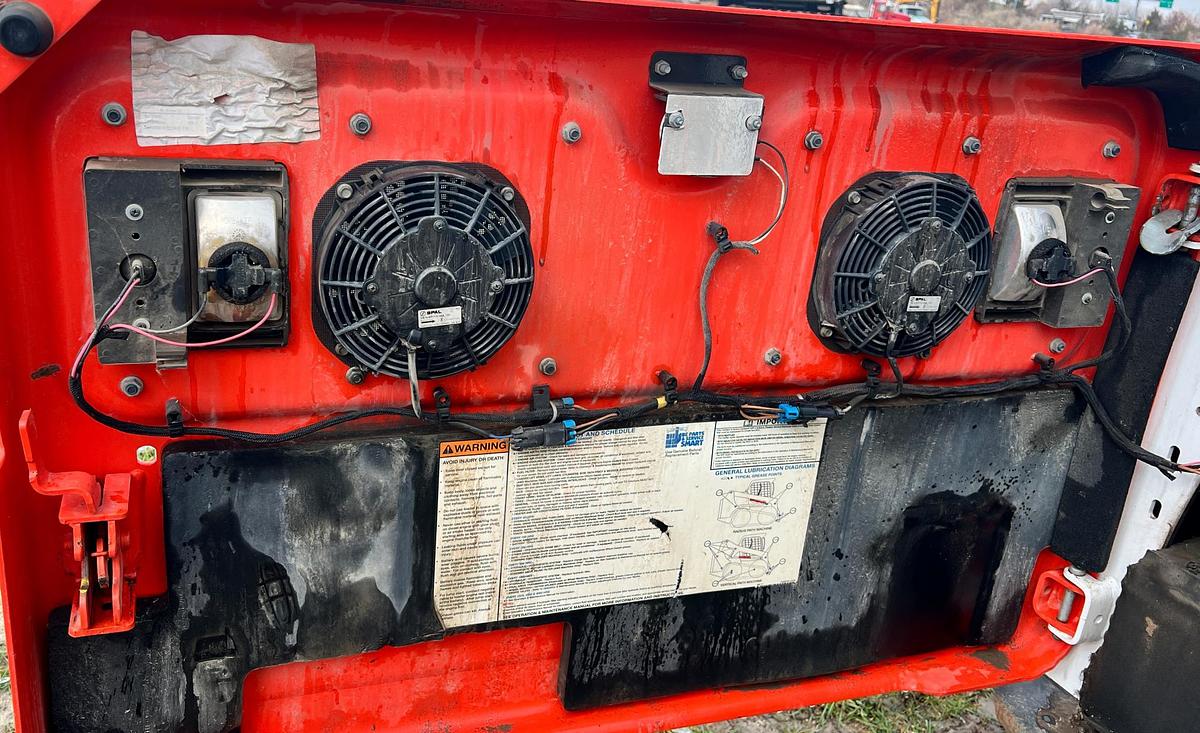 Used 2019 BOBCAT t870