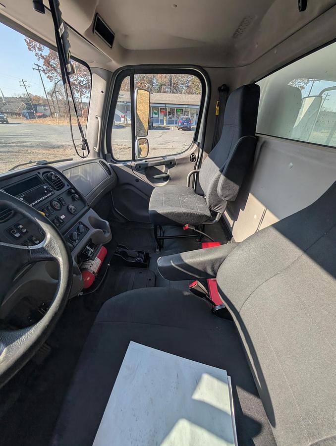 Used 2017 FREIGHTLINER M2 106