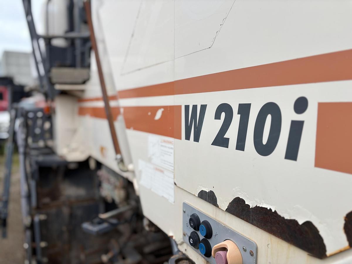 Used 2014 WIRTGEN W210i